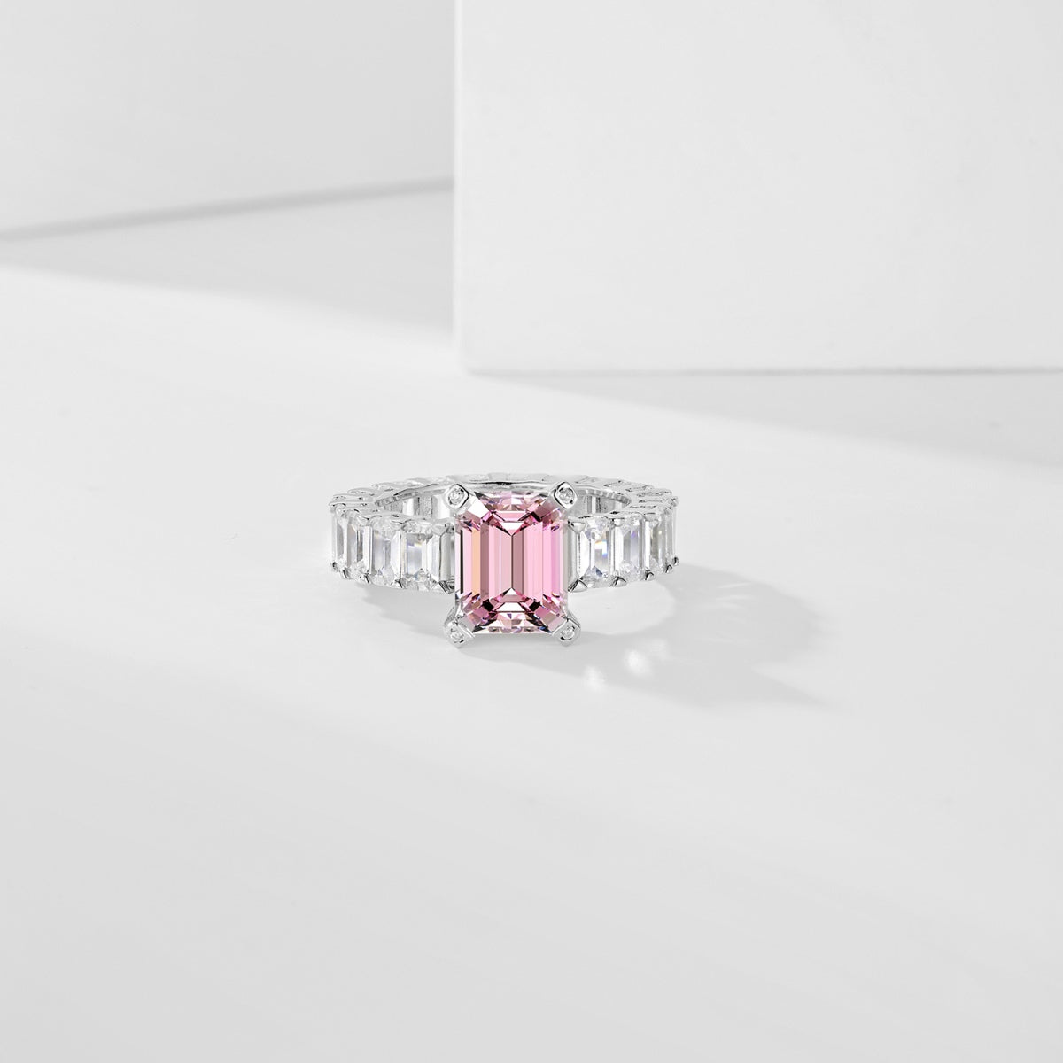 Heiress Ring (Pink)