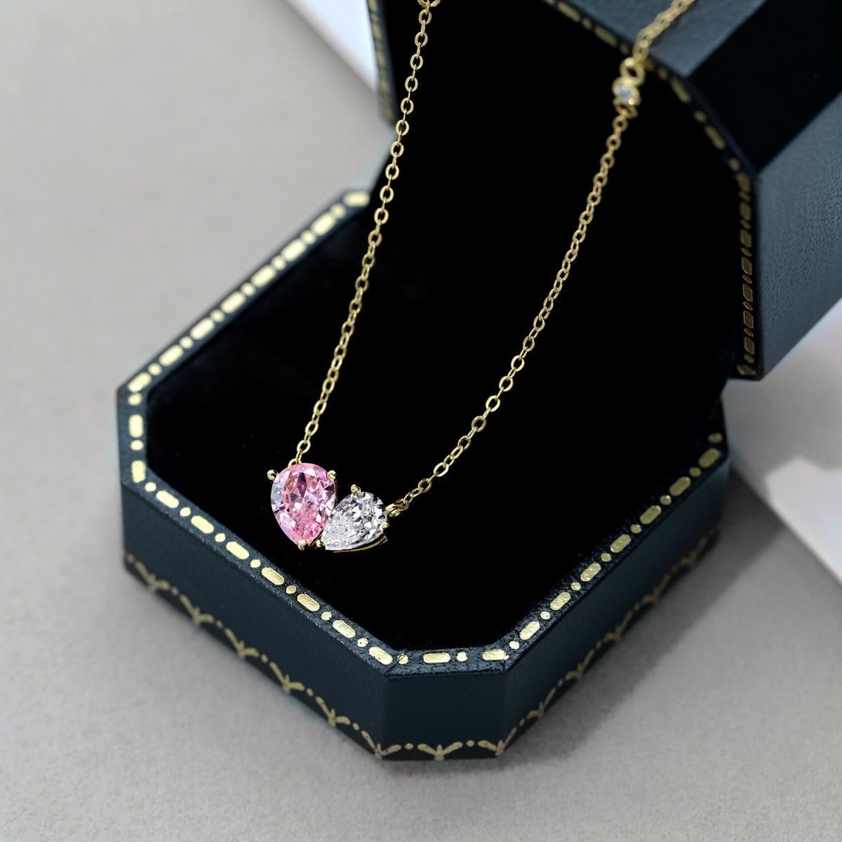 Aurora Necklace (Princess Pink)